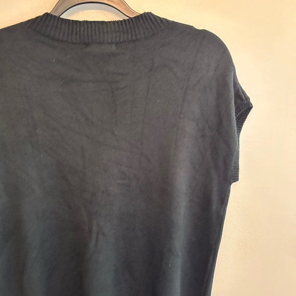 NWT Ekouaer black short sleeved sweater size M - Picture 11 of 12